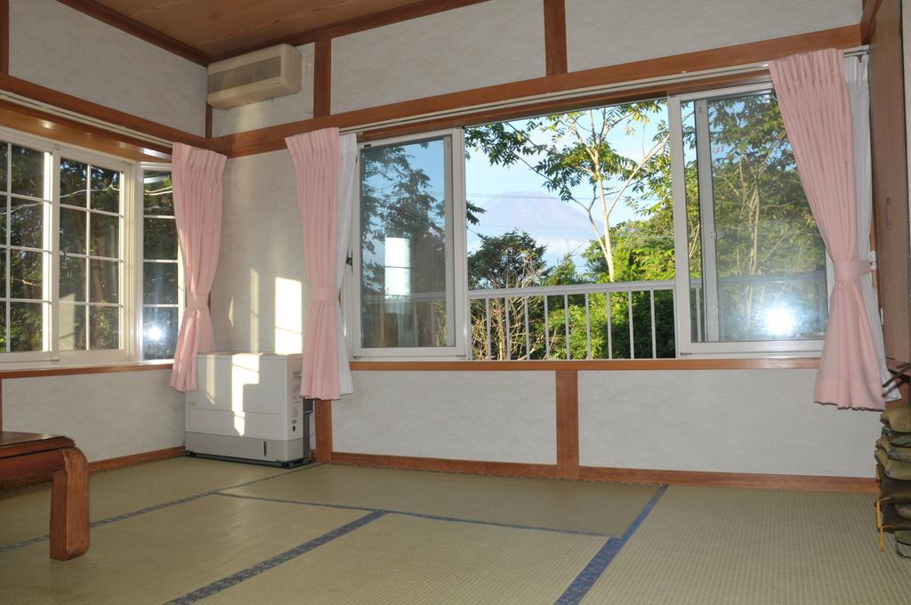 Inn Yamanami Yamanakako Exteriér fotografie